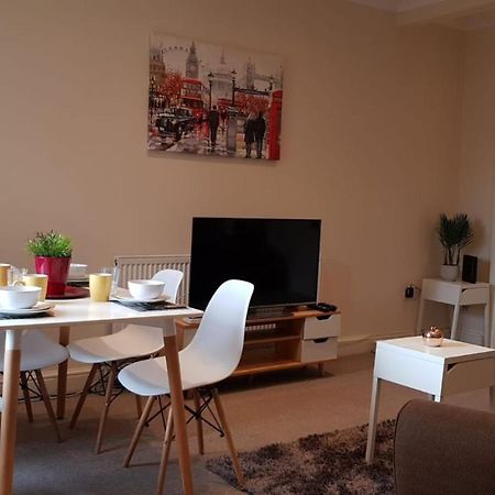 Bellaliving 2 Bedroom Apartment - Luton Λούτον Εξωτερικό φωτογραφία